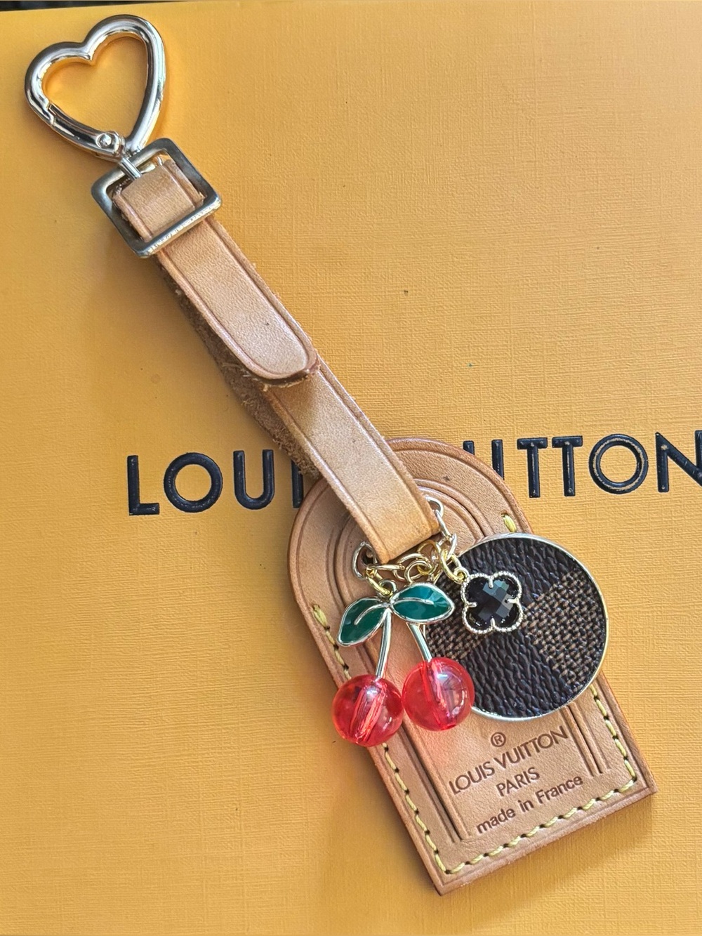 Authentic Louis Vuitton
Vachetta Bag Charm, Cherries, Rhinestone Clover 7.5 in.